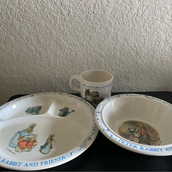 Vintage Peter Rabbit and Friends by Eden, Melamine Child's Cup Bowl & Plate Set - Picture 6 of 15